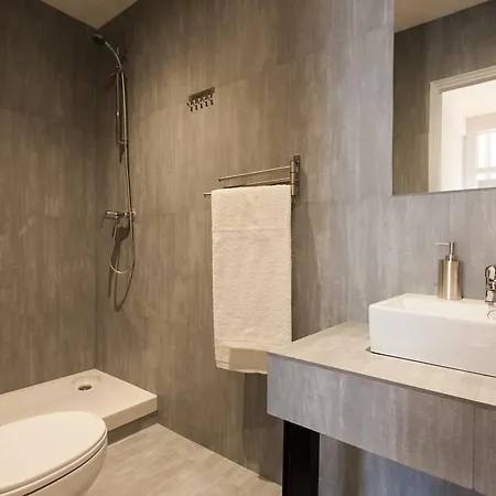 Апартаменты Cozzy Homes At Bairro Alto